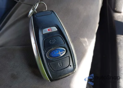 2017 Subaru Outback 2.5I Limited из США, поврежденный, VIN 4S4BSANCXH3217122